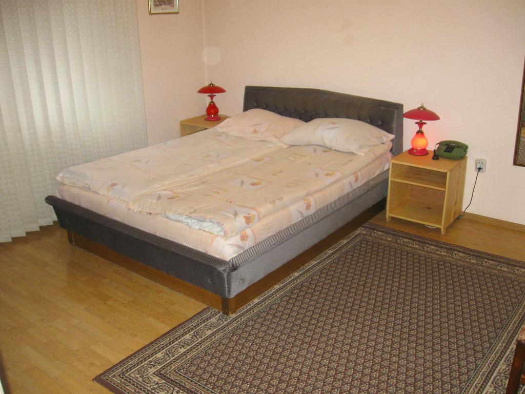 Amfora Rooms Caribrod ดิมิโตรฟกราด ห้อง รูปภาพ