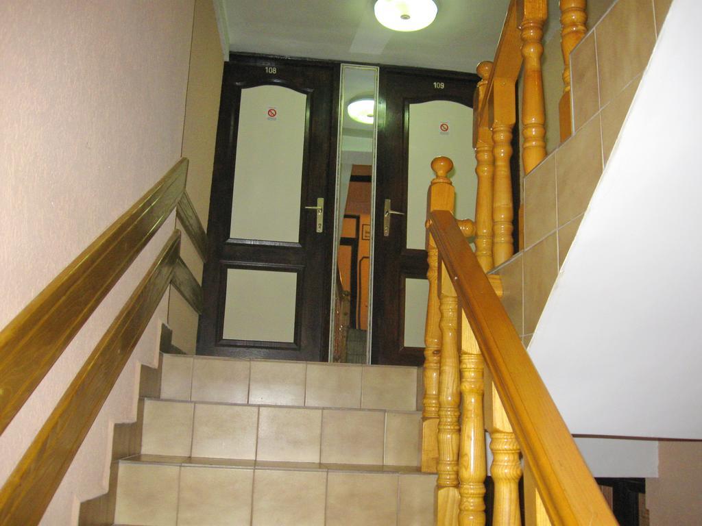 Amfora Rooms Caribrod ดิมิโตรฟกราด ภายนอก รูปภาพ